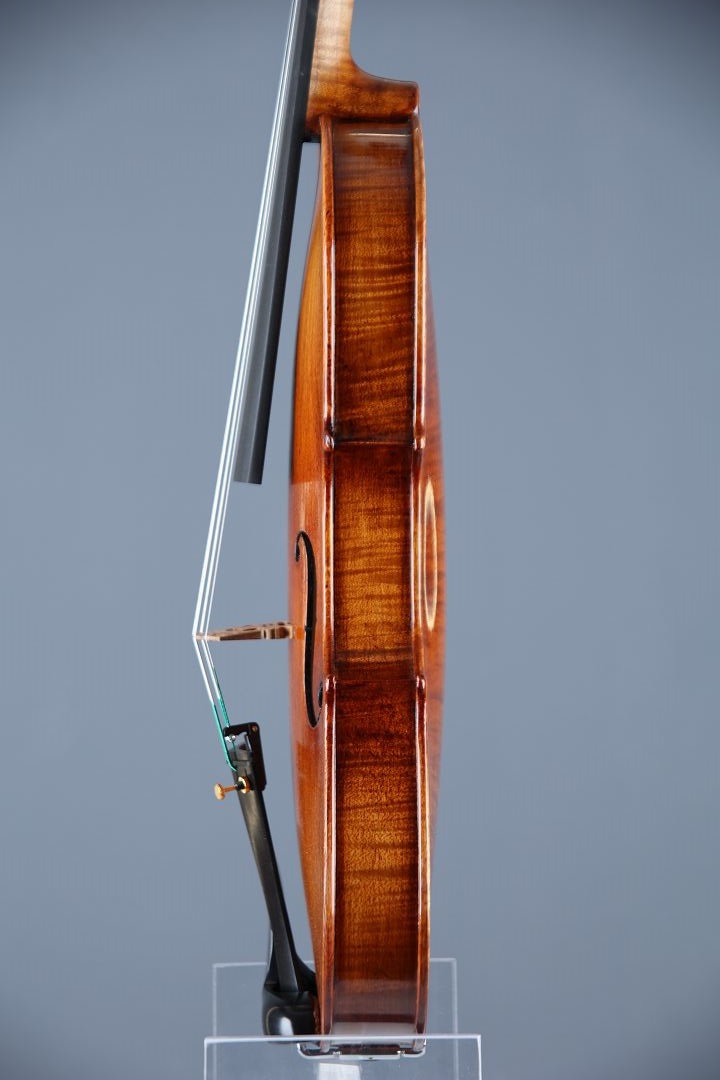 Leonhardt Rainer W. - Mittenwald anno 2024 - Die wilde Braune - G-715
